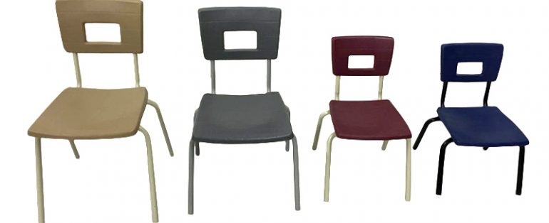 Chaise empilable <span>Série 30</span>